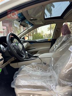 تۆیۆتا کامری